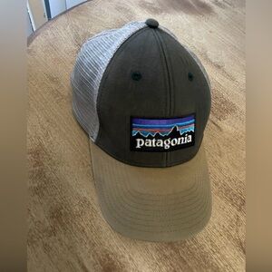 Patagonia Trucker Hat Mens Brown OS Adjustable Curved Brim Embroidered Logo